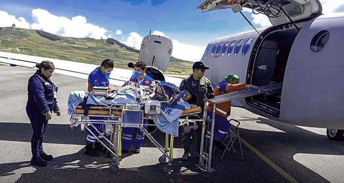 En ambulancia aérea trasladan a menor de 15 años en estado grave a Lima 